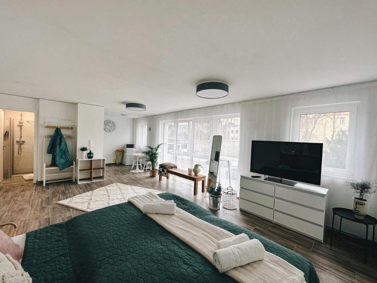 Sali Homes Elegant And Stylish Retreat In Heart Of Bayreuth, Close To River ภายนอก รูปภาพ