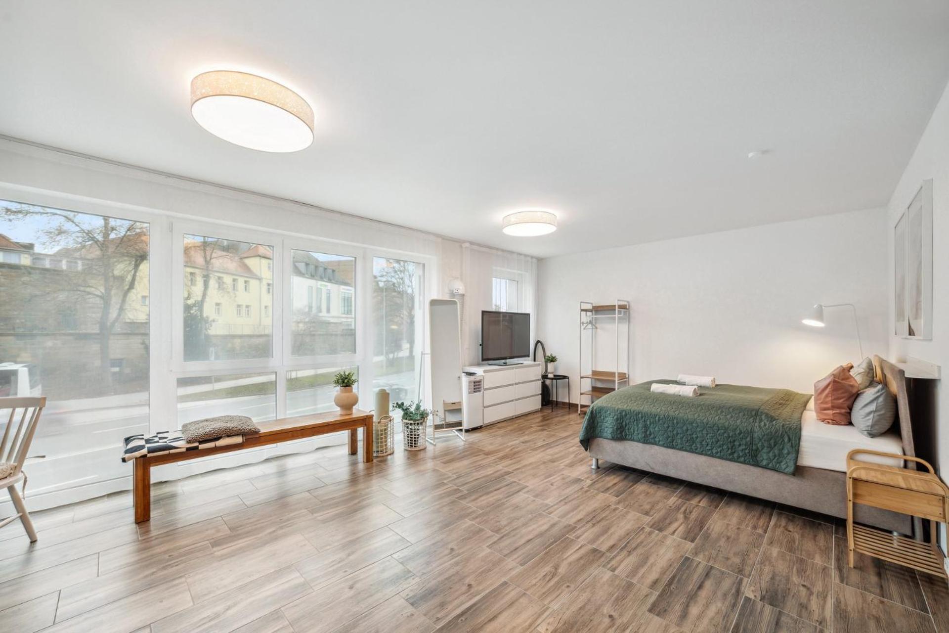 Sali Homes Elegant And Stylish Retreat In Heart Of Bayreuth, Close To River ภายนอก รูปภาพ